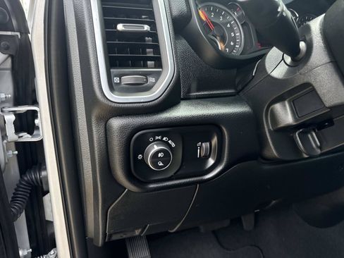 Used 2026 RAM 2500 Big Horn AWD/4WD image 20