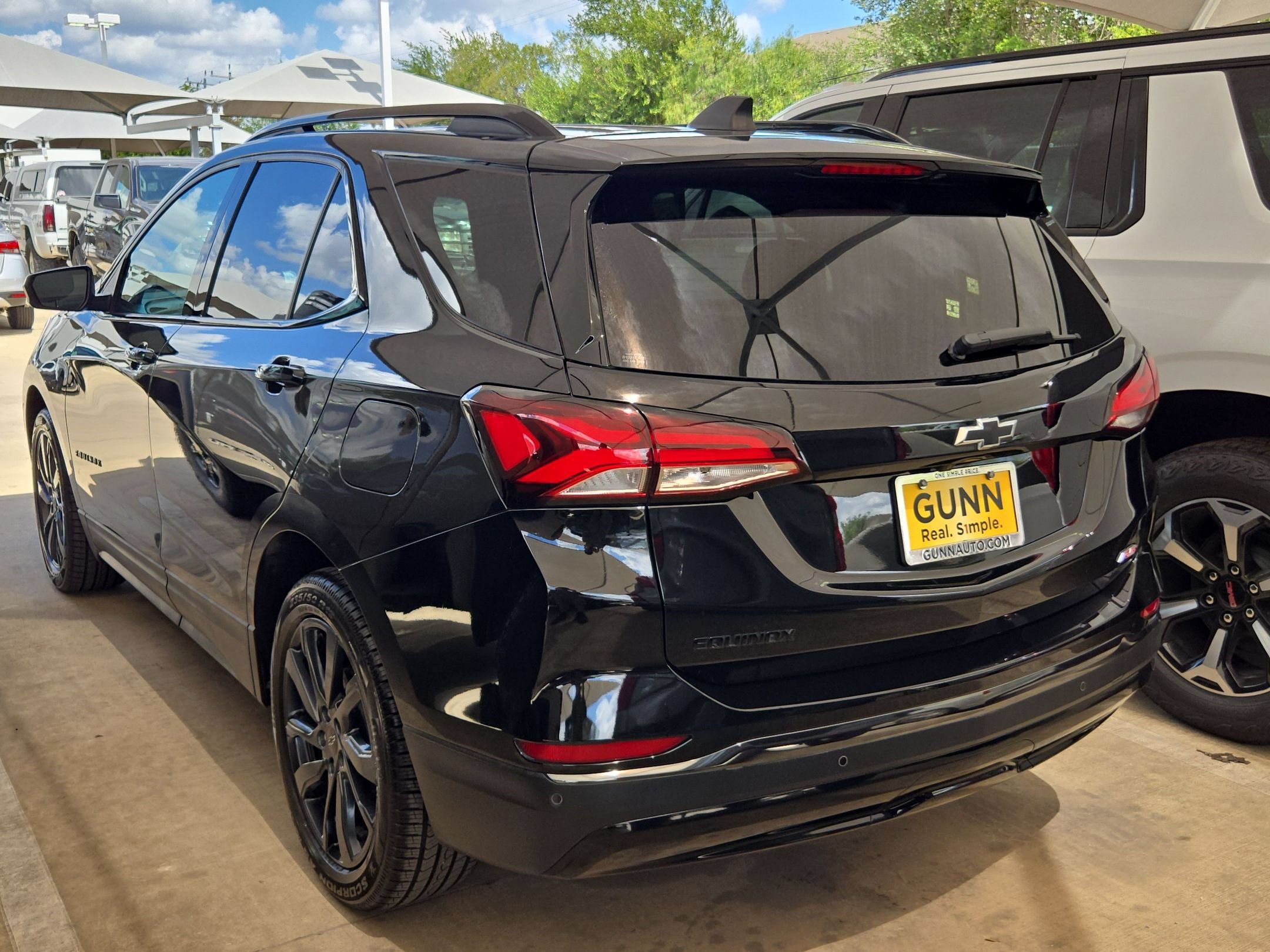 Certified 2022 Chevrolet Equinox RS FWD image 6