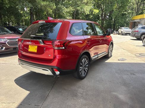 Used 2020 Mitsubishi Outlander SE FWD image 4