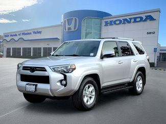Used 2020 Toyota 4Runner SR5 Premium w/ Moonroof Package RWD video 1