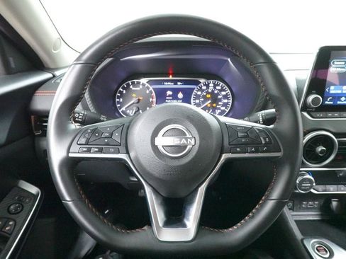Used 2025 Nissan Sentra SR FWD image 10