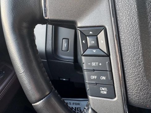 Used 2016 Ford Expedition EL Platinum image 11