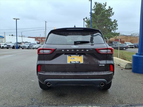 Certified 2023 Ford Escape ST-Line Select w/ Tech Pack #2 image 7