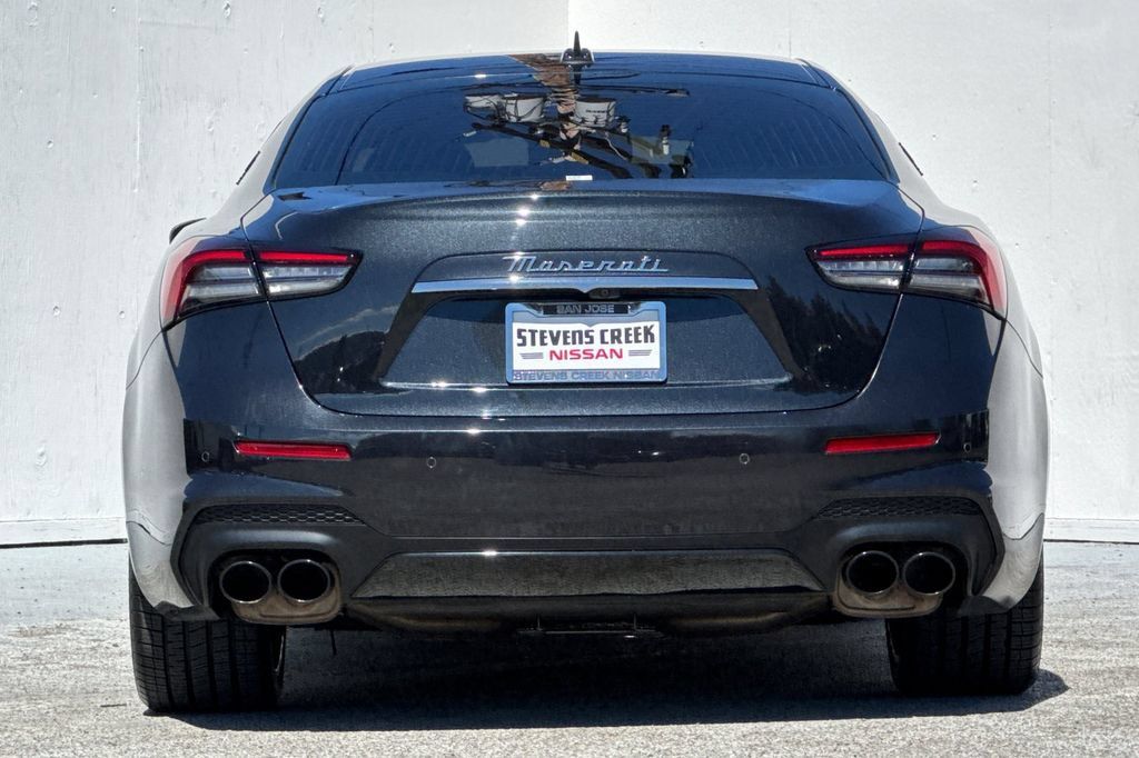 Used 2023 Maserati Ghibli Modena RWD image 4
