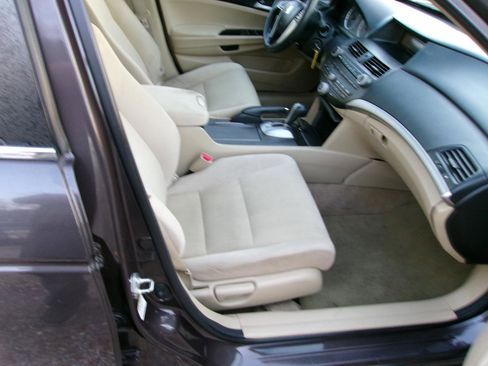 Used 2012 Honda Accord LX image 5