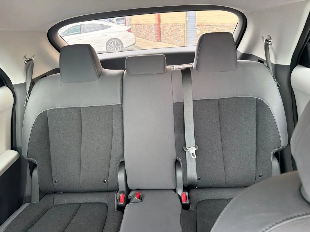 Used 2024 Hyundai Ioniq 5 SE AWD/4WD image 18
