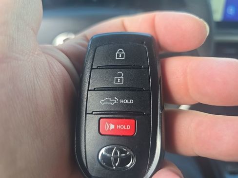 Used 2026 Toyota Tacoma Limited image 21