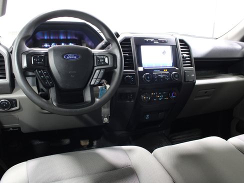 Used 2022 Ford F450 XL w/ STX Appearance Package image 2