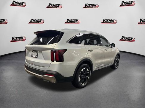 New 2026 Kia Sorento S w/ S Panoramic Sunroof Package FWD image 5