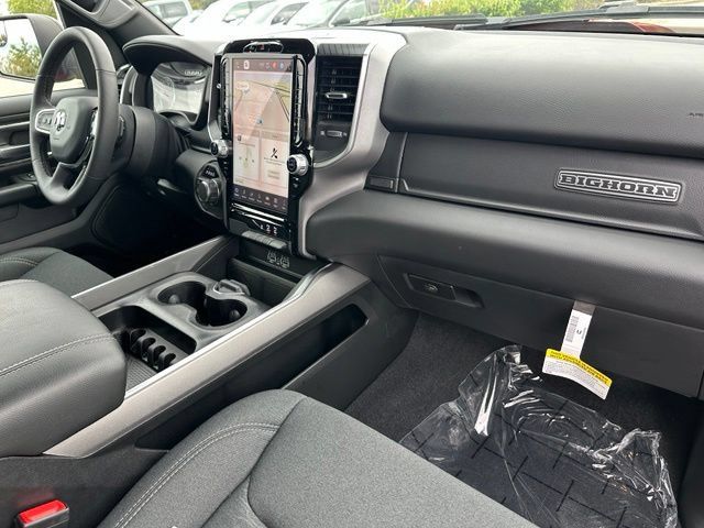 Used 2025 RAM 1500 Big Horn AWD/4WD image 9