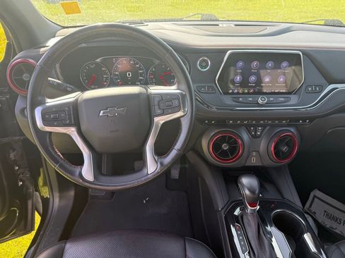 Used 2021 Chevrolet Blazer RS w/ Enhanced Convenience Package FWD image 12