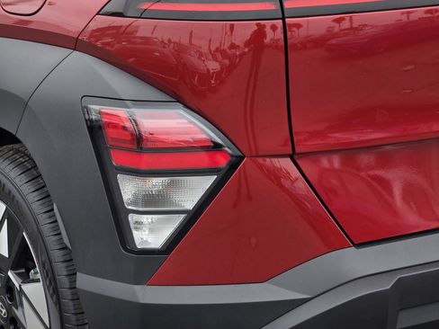 New 2025 Hyundai Kona SEL image 11