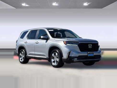 Certified 2023 Honda Pilot EX-L image 6