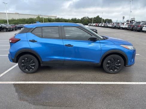Used 2024 Nissan Kicks S image 6