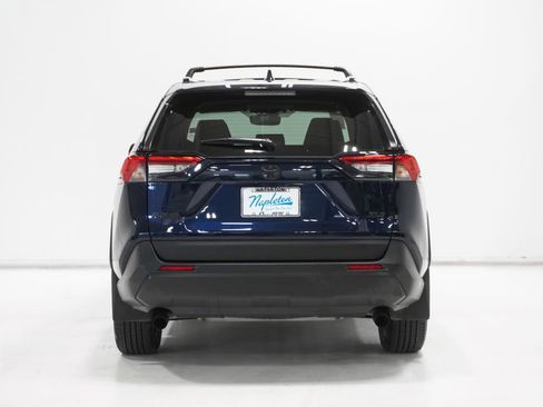 Used 2025 Toyota RAV4 XLE Premium image 6