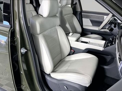 Used 2025 Hyundai Santa Fe Limited FWD image 29