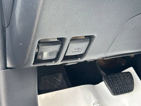 Certified 2024 Toyota RAV4 XLE w/ Convenience Package AWD/4WD image 42