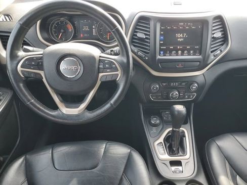 Used 2016 Jeep Cherokee Latitude w/ North All-Season Group AWD/4WD image 13