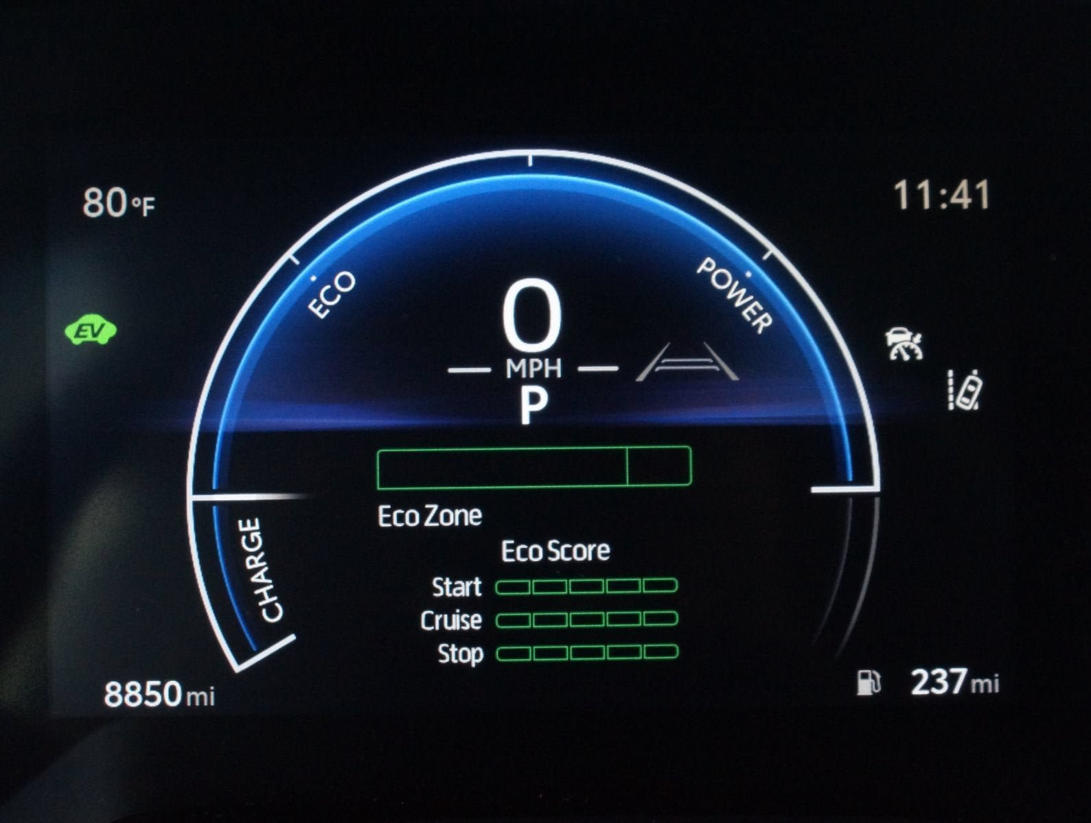 Used 2026 Toyota Corolla Cross AWD Hybrid w/ Moonroof Package image 4