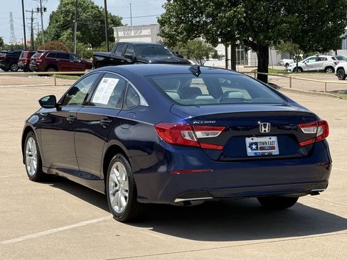 Used 2018 Honda Accord LX image 5