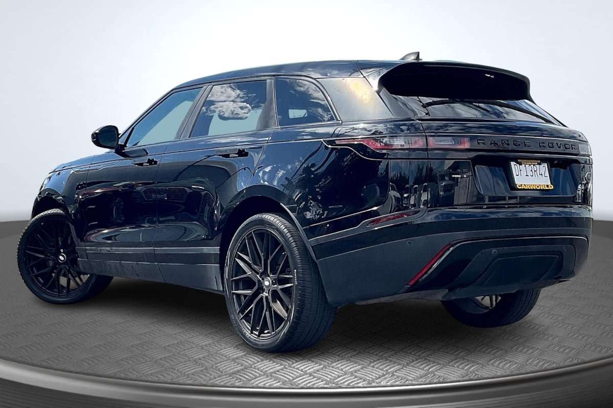 Used 2019 Land Rover Range Rover Velar S AWD/4WD image 2