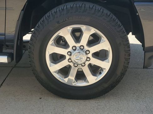 Used 2023 RAM 2500 Laramie AWD/4WD image 8