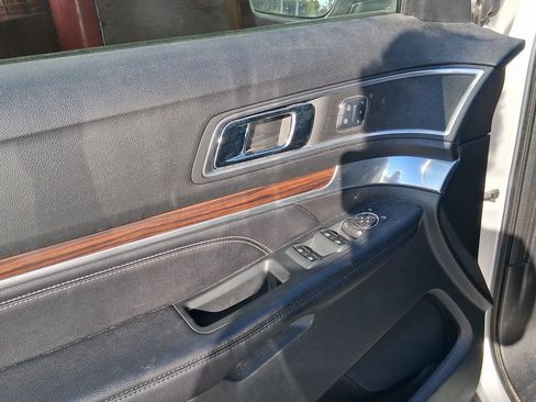 Used 2016 Ford Explorer Limited AWD/4WD image 18
