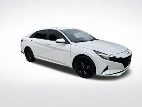 Used 2022 Hyundai Elantra SEL w/ Convenience Package image 7