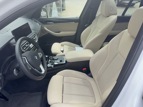 Used 2024 BMW X3 xDrive30i w/ Premium Package AWD/4WD image 5