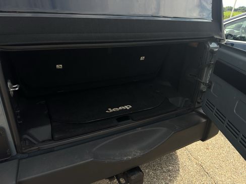 Used 2014 Jeep Wrangler Sport AWD/4WD image 25