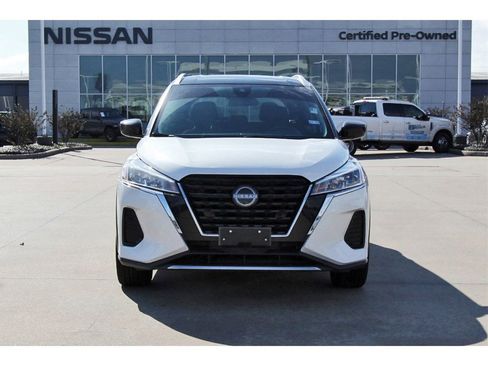 Used 2023 Nissan Kicks SV image 8