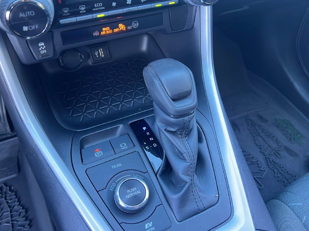 Certified 2023 Toyota RAV4 AWD Hybrid image 26