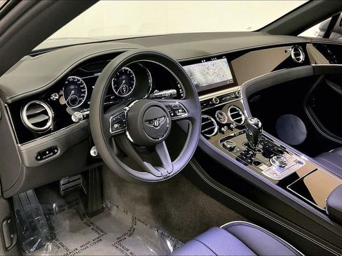 Used 2024 Bentley Continental GT image 7