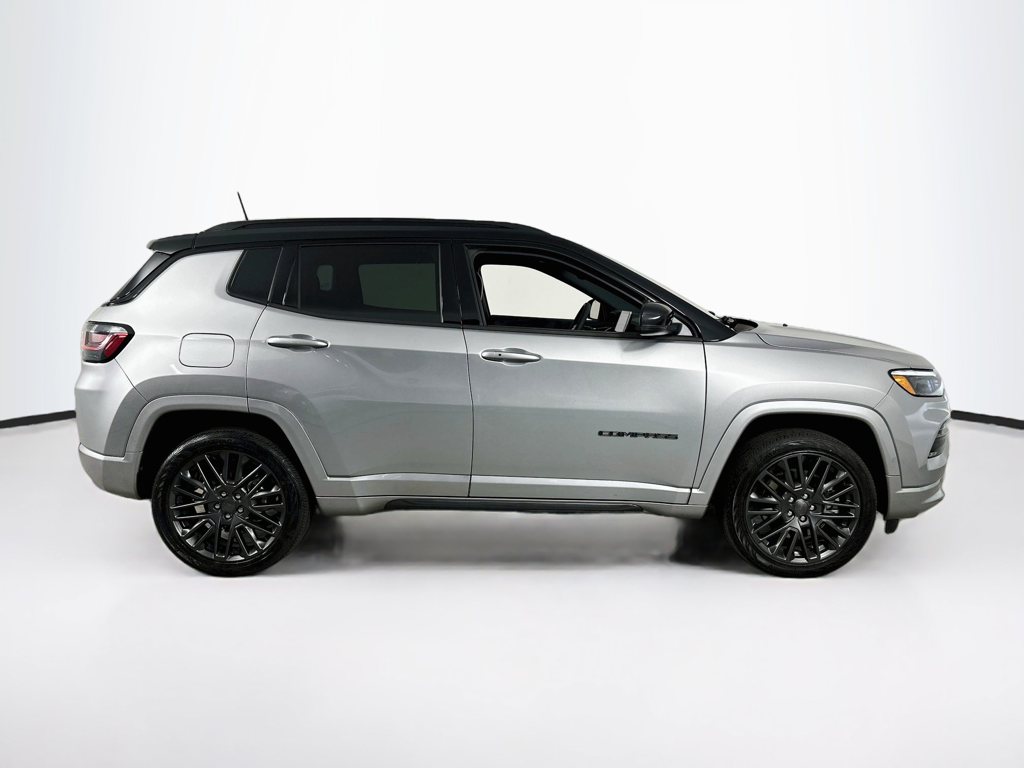 Used 2023 Jeep Compass High Altitude AWD/4WD image 4