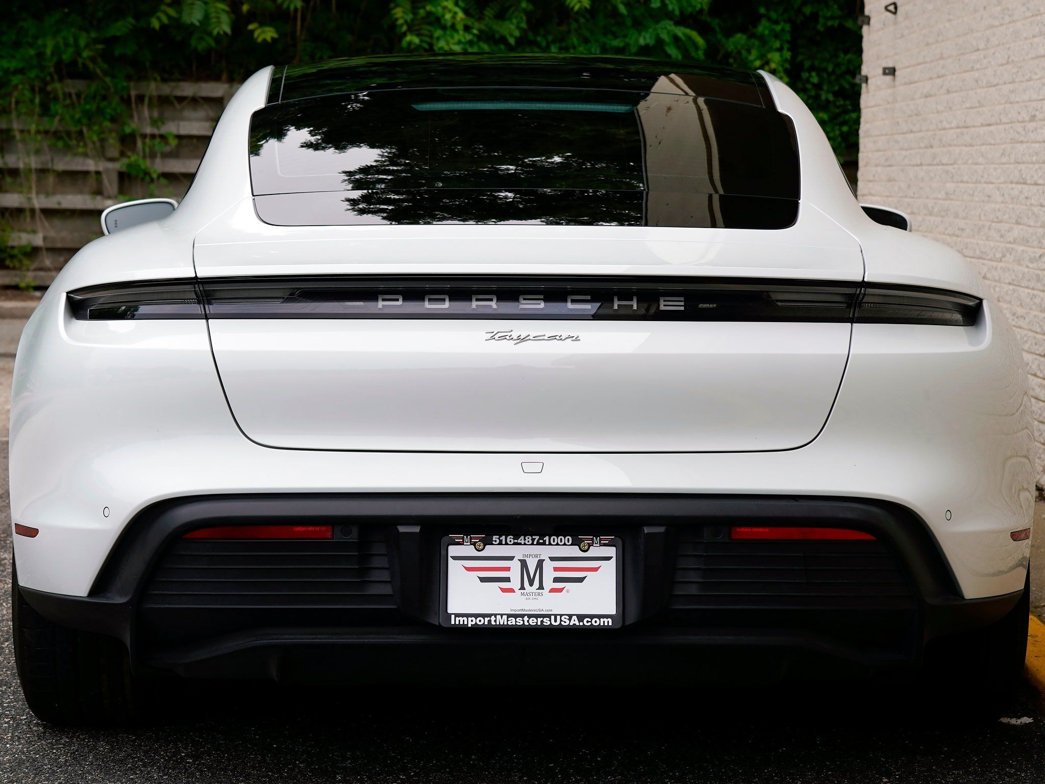 Used 2022 Porsche Taycan RWD image 6