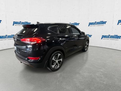 Used 2016 Hyundai Tucson Limited FWD image 11