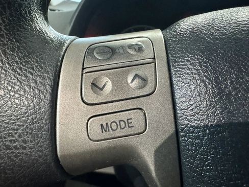 Used 2013 Toyota Corolla LE image 21