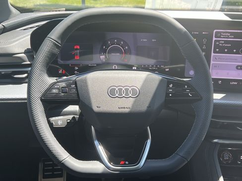 Used 2026 Audi SQ5 Premium Plus AWD/4WD image 18