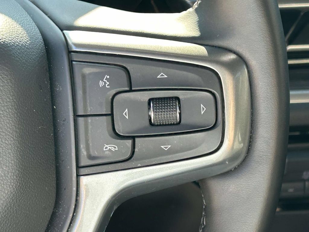 Used 2025 Chevrolet Silverado 2500 LTZ w/ LTZ Convenience Package AWD/4WD image 22