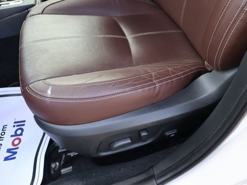Used 2018 Subaru Forester 2.5i Touring w/ Popular Package #3B AWD/4WD image 33