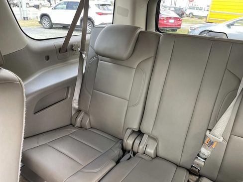 Used 2015 GMC Yukon XL SLT w/ Open Road Package RWD image 14