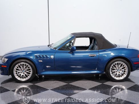 Used 2001 BMW Z3 3.0i RWD image 2