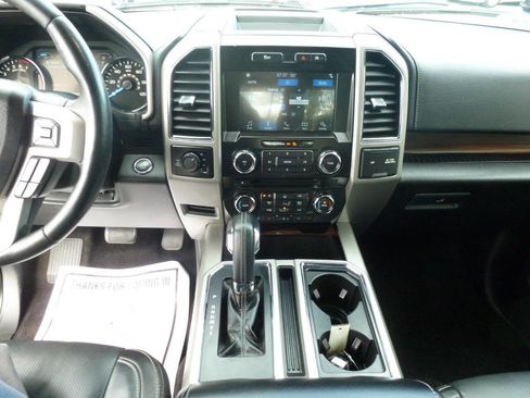 Used 2017 Ford F150 Lariat AWD/4WD image 29
