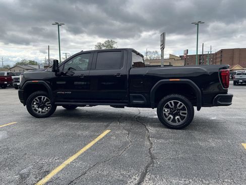 Used 2022 GMC Sierra 2500 AT4 w/ Gooseneck/5TH Wheel Package AWD/4WD image 11