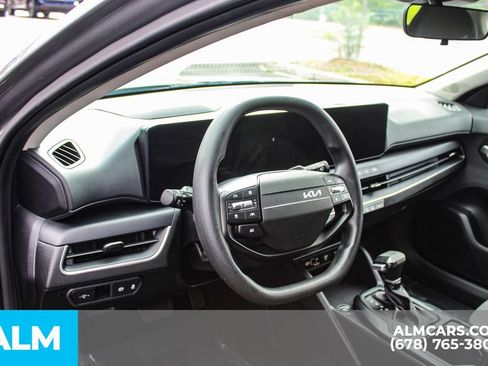 Used 2025 Kia K4 FWD image 32