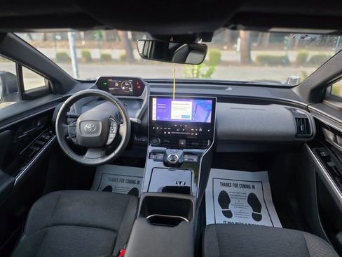 Used 2023 Toyota bZ4X XLE w/ Weather Package AWD/4WD image 29