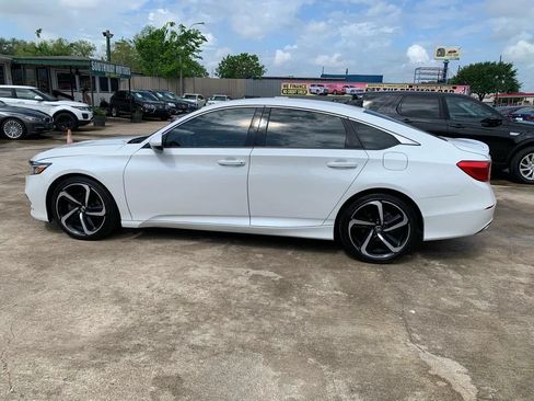 Used 2019 Honda Accord Sport image 9