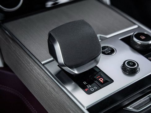 Used 2023 Land Rover Range Rover Autobiography image 28