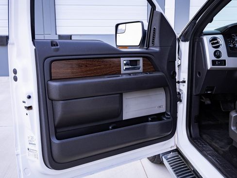 Used 2013 Ford F150 Lariat w/ Luxury Equipment Group image 18