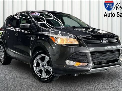 Used 2016 Ford Escape SE FWD image 1